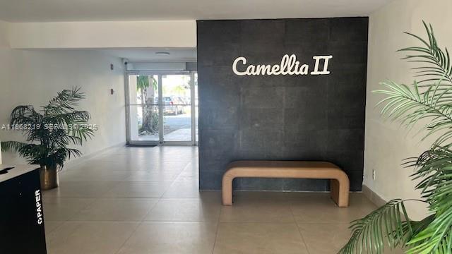 1780 NE 191st St in Miami, FL - Building Photo