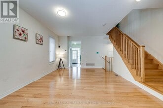 4563 Centretown Way in Mississauga, ON - Building Photo - Building Photo