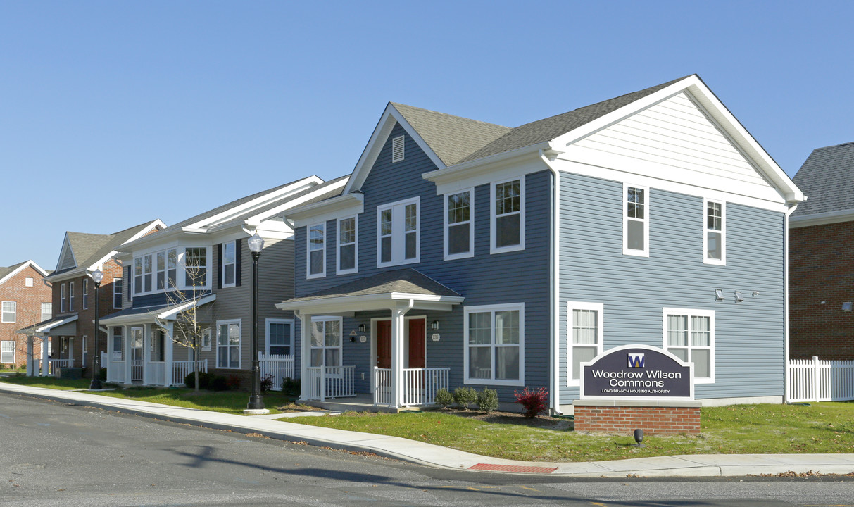 John R. Lewis Commons in Long Branch, NJ - Building Photo