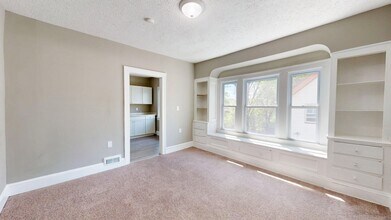 3633 E 143rd St-Unit -3633 E 143rd St - UP in Cleveland, OH - Building Photo - Building Photo