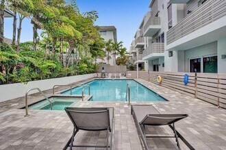 1347 N Ocean Blvd in Pompano Beach, FL - Building Photo - Building Photo