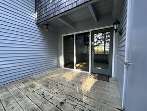 19771 NW Quail Hollow Dr in Portland, OR - Building Photo - Building Photo