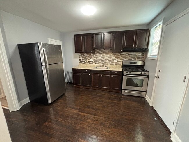 property at 6199 Chinquapin Pkwy