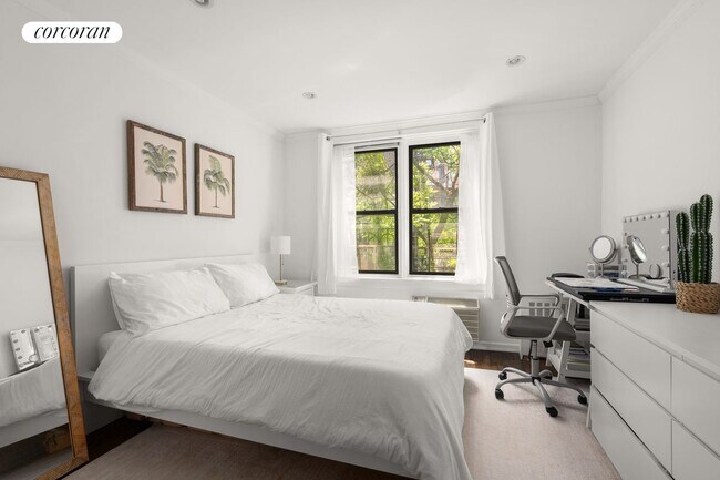 property at 328 W 19th St