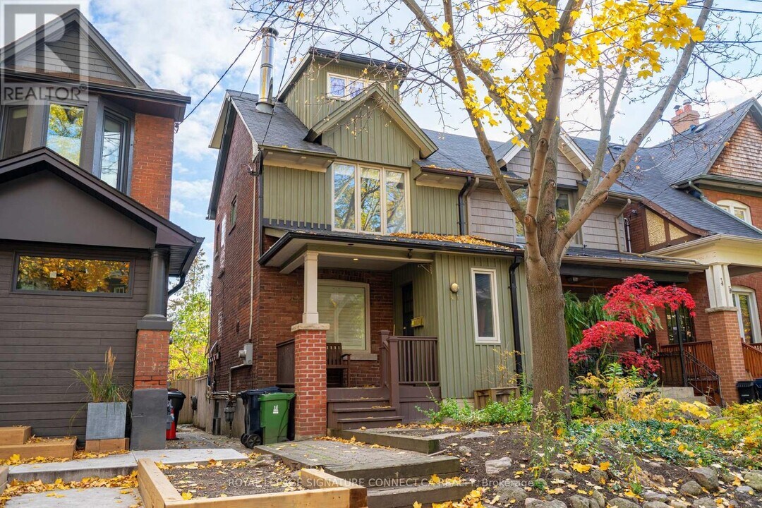41 Palmerston Gardens in Toronto, ON - Building Photo