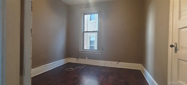 27 Franklin St in Poughkeepsie, NY - Building Photo - Building Photo