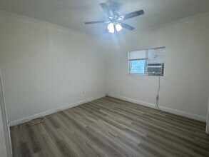 1625 NW 81st St.-Unit -1 in Miami, FL - Building Photo - Building Photo