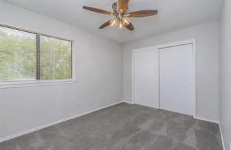 6814 S Creek Dr in Fort Worth, TX - Building Photo - Building Photo