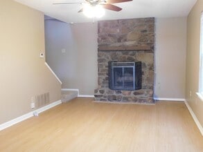 12721 Valleywood Dr in Little Rock, AR - Building Photo - Building Photo