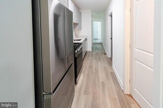 1500 V St SE in Washington, DC - Building Photo - Building Photo