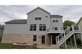 823 Westminster Ln in Cranberry Township, PA - Building Photo - Building Photo