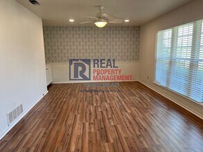 6400 Espana Dr in Fort Worth, TX - Building Photo - Building Photo