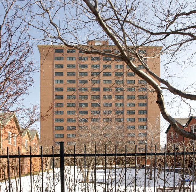 Flannery Apartments in Chicago, IL - Building Photo - Building Photo