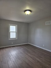 617 Broadway St in Fostoria, OH - Building Photo - Building Photo