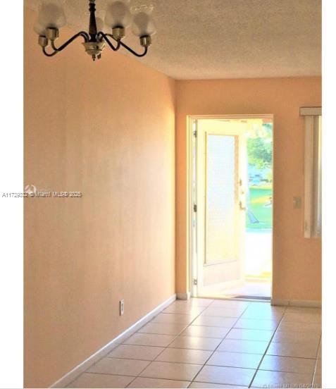 125 Canterbury E in West Palm Beach, FL - Building Photo - Building Photo