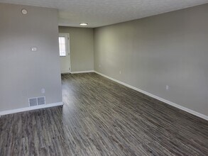 335 Churchill Dr in Richmond, KY - Building Photo - Building Photo