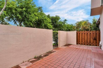 2605 SW 73rd Way in Davie, FL - Building Photo - Building Photo