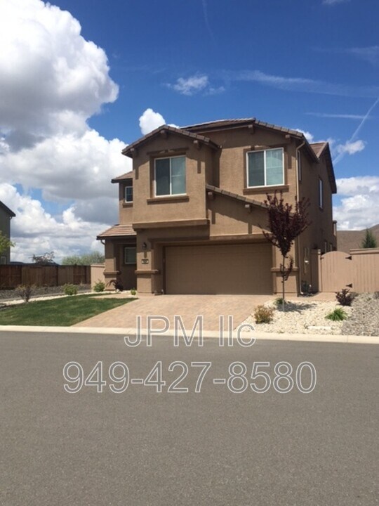 2905 Show Jumper Ln in Reno, NV - Building Photo