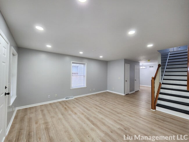 1042 N Traub Ave in Indianapolis, IN - Building Photo - Building Photo