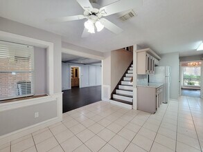 17326 Ponderosa Pines Dr in Houston, TX - Foto de edificio - Building Photo