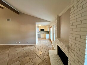 1594 Boulder Creek Rd in Oceanside, CA - Building Photo - Building Photo