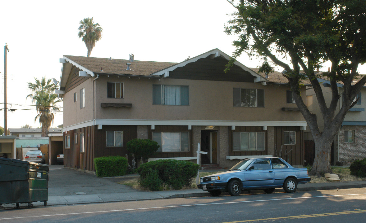 2129 Monroe St in Santa Clara, CA - Building Photo