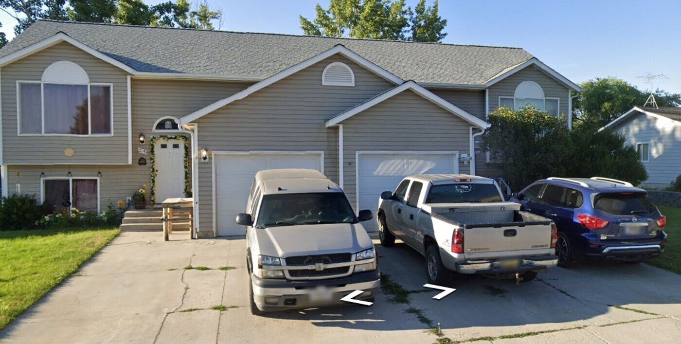 211-215 Turner St in Stevensville, MT - Building Photo