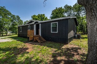 58 Divine Pl in Ardmore, OK - Building Photo