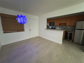 5839 SW 74th Terrace in South Miami, FL - Building Photo