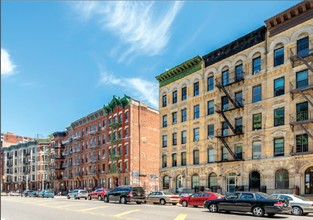 422 Saint Nicholas Ave in New York, NY - Building Photo - Building Photo