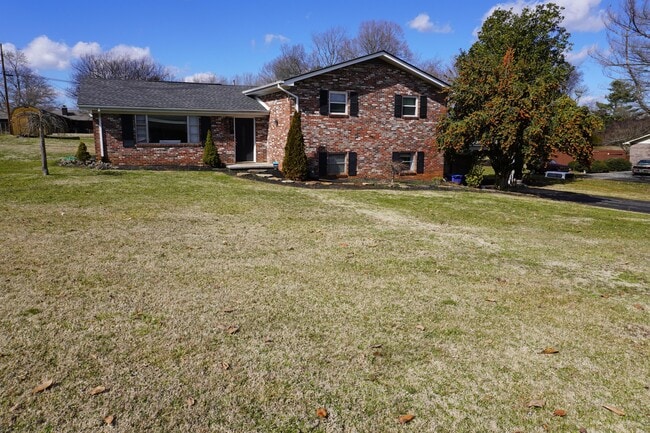 942 Mildred Dr