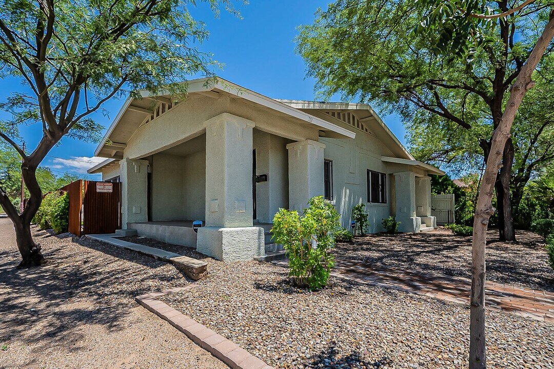 701 East 5th Street in Tucson, AZ - Building Photo