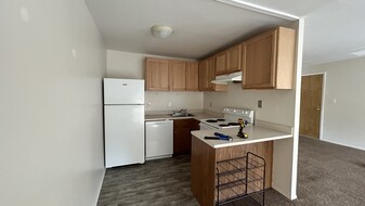 1001 White Oak Rd, Unit K32 in Dover, DE - Building Photo