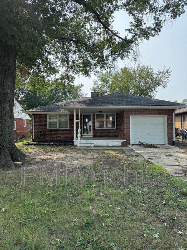 property at 1453 N Old Manor Rd
