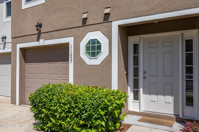 11657 Hickory Oak Dr in Jacksonville, FL - Building Photo - Building Photo