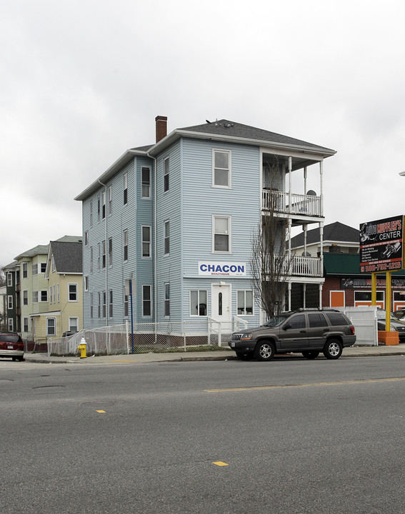 206 Chandler St in Worcester, MA - Building Photo