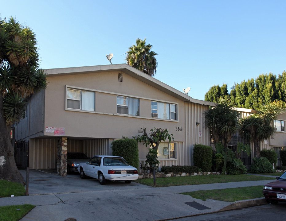 3843-3849 Gibraltar Ave in Los Angeles, CA - Foto de edificio