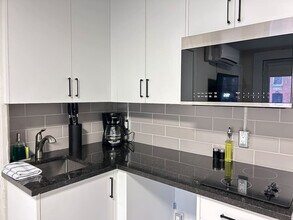 23 Russell Ave, Unit SI ID1506206P in Ottawa, ON - Building Photo - Building Photo