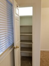 2756 Chardonnay Ln in Wasco, CA - Foto de edificio - Building Photo