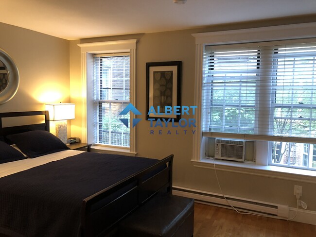 16 Cedar Lane Way, Unit 2 in Boston, MA - Building Photo - Building Photo