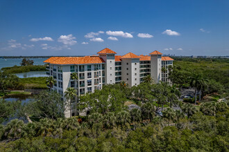 Osprey Pointe at Dolphin Cay in St. Petersburg, FL - Building Photo - Building Photo