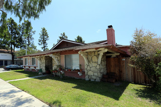 7672 Volga Dr in Huntington Beach, CA - Building Photo - Building Photo