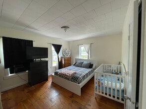18 Cedar St in Fitchburg, MA - Building Photo - Building Photo