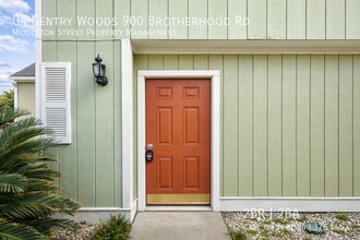 G4 Gentry Woods 900 Brotherhood Rd in Beaufort, SC - Building Photo - Building Photo