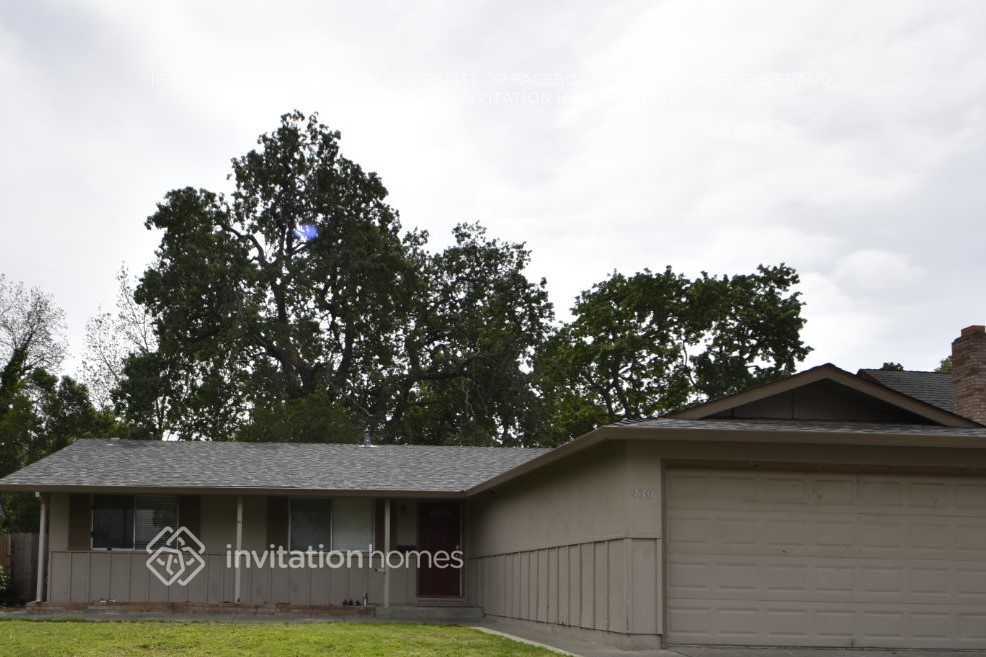 430 Beelard Dr in Vacaville, CA - Building Photo