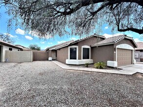 2113 W St Charles Ave in Phoenix, AZ - Building Photo - Building Photo