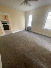 17 Fleetwood Pl, Unit #1B in Newark, NJ - Foto de edificio - Building Photo