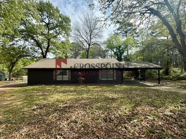 property at 20346 Lakeshore Cir