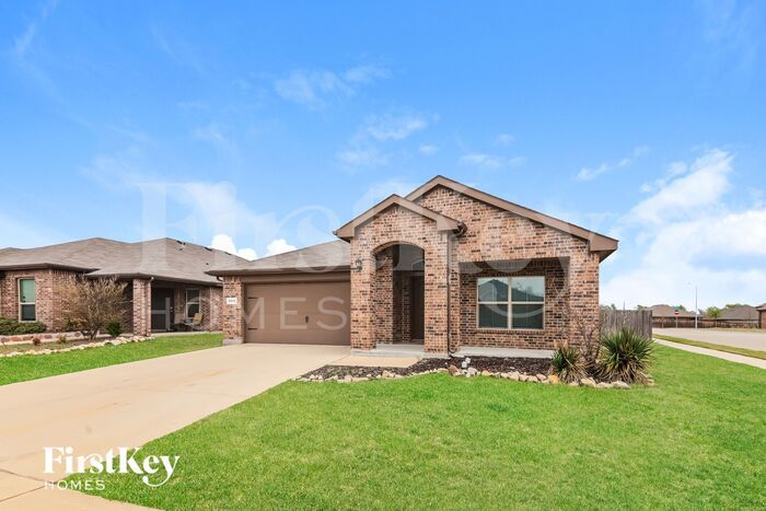 9300 Herringbone Dr in Fort Worth, TX - Foto de edificio