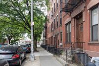 100 Clay St in Brooklyn, NY - Foto de edificio - Building Photo